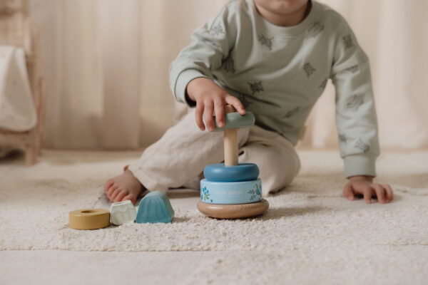 Rocking ring stacker wood - Forest Friends FSC